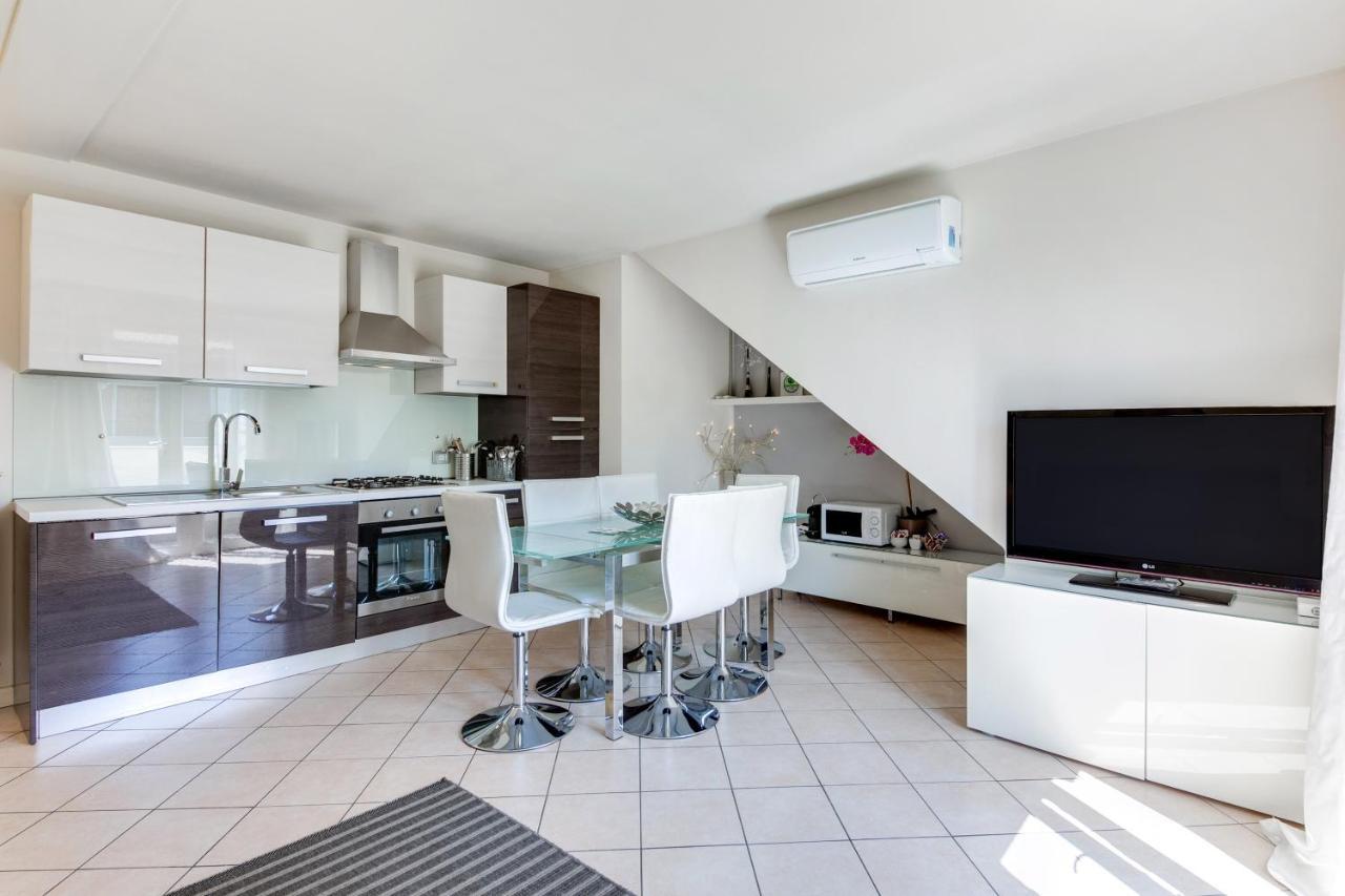 Casa Bonotto Appartement Desenzano del Garda Buitenkant foto