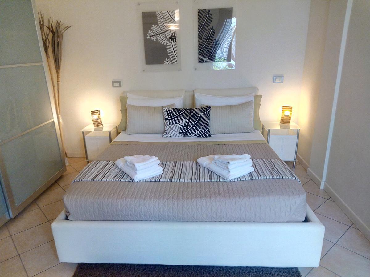 Casa Bonotto Appartement Desenzano del Garda Buitenkant foto
