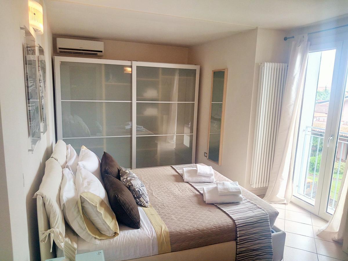 Casa Bonotto Appartement Desenzano del Garda Buitenkant foto