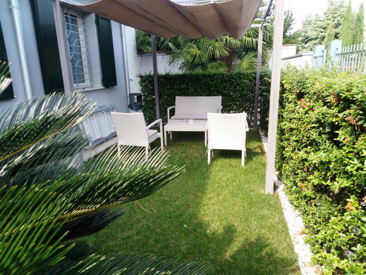 Casa Bonotto Appartement Desenzano del Garda Buitenkant foto