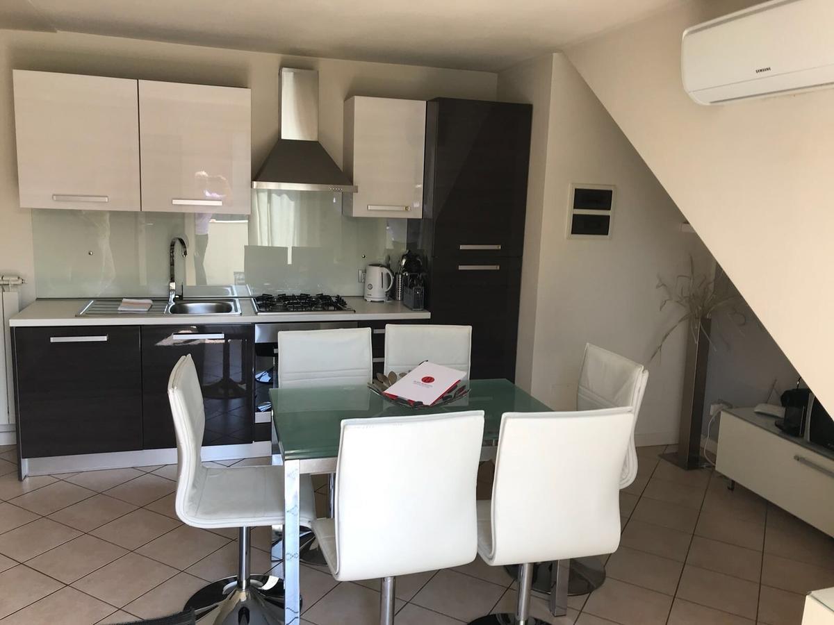 Casa Bonotto Appartement Desenzano del Garda Buitenkant foto